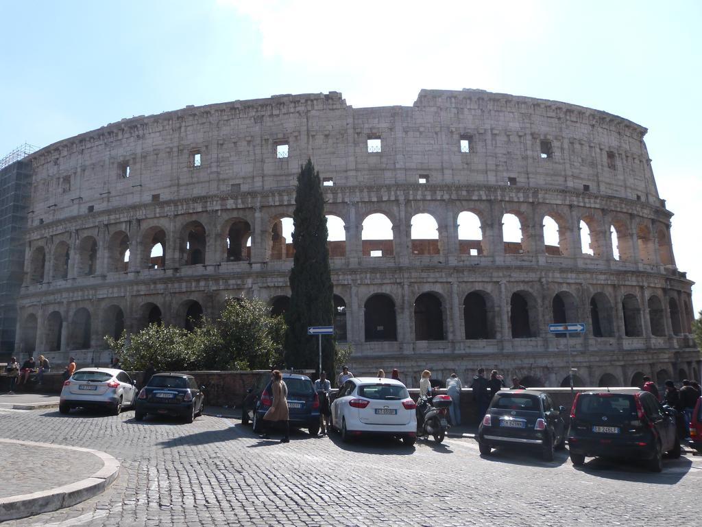 Colosseo Homerents 2 Roma Quarto foto